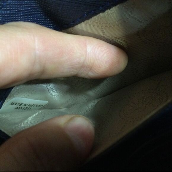 MICHAEL KORS Wristlet  - Picture 12 of 13